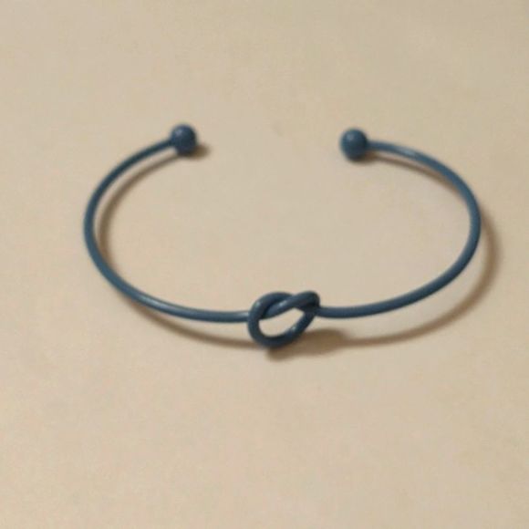 🎈3/$12 Blue Knot Cuff Bracelet! - Picture 2 of 3